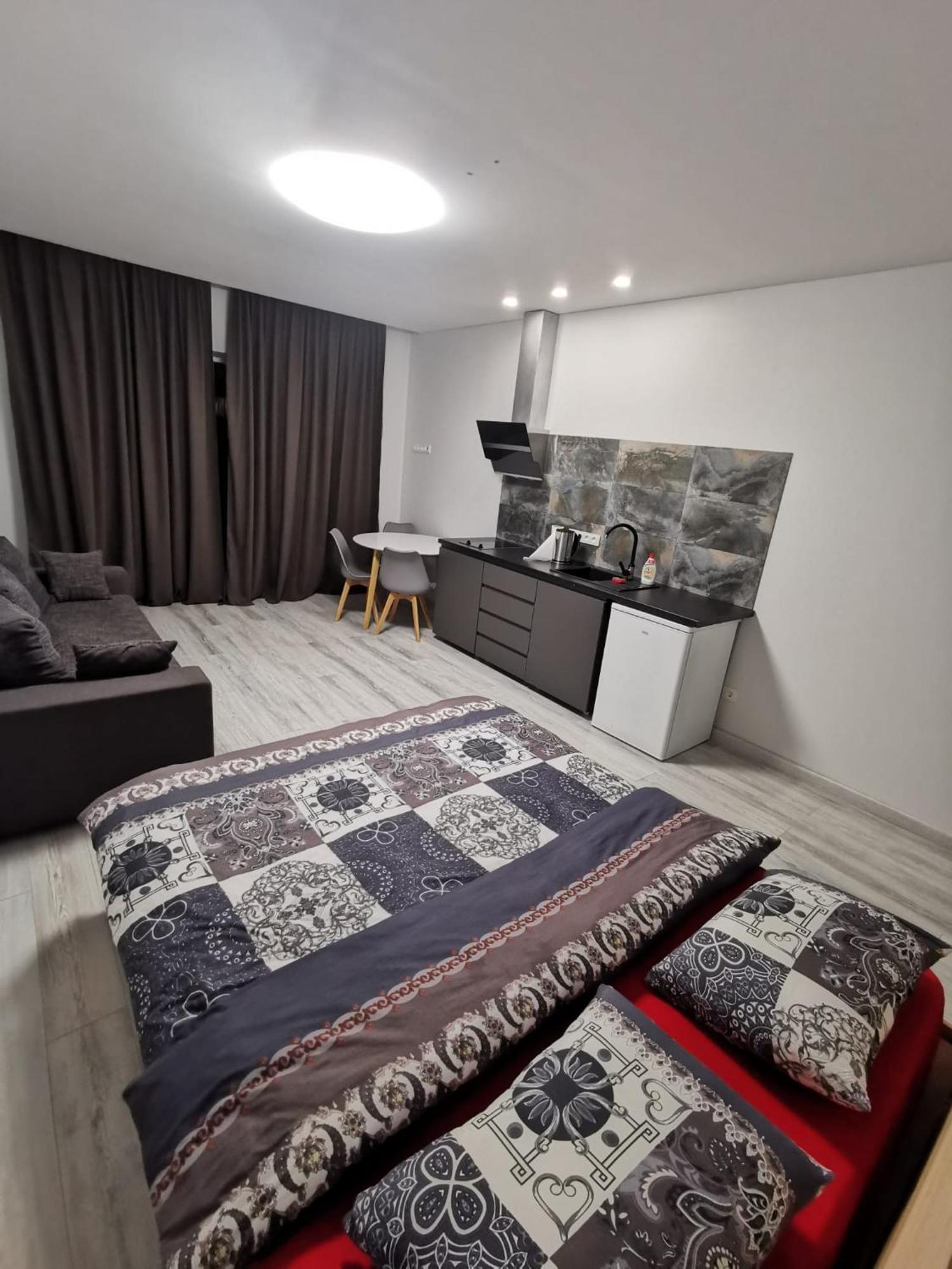 K-Town - Apartments Viabaltic Kaunas Oda fotoğraf